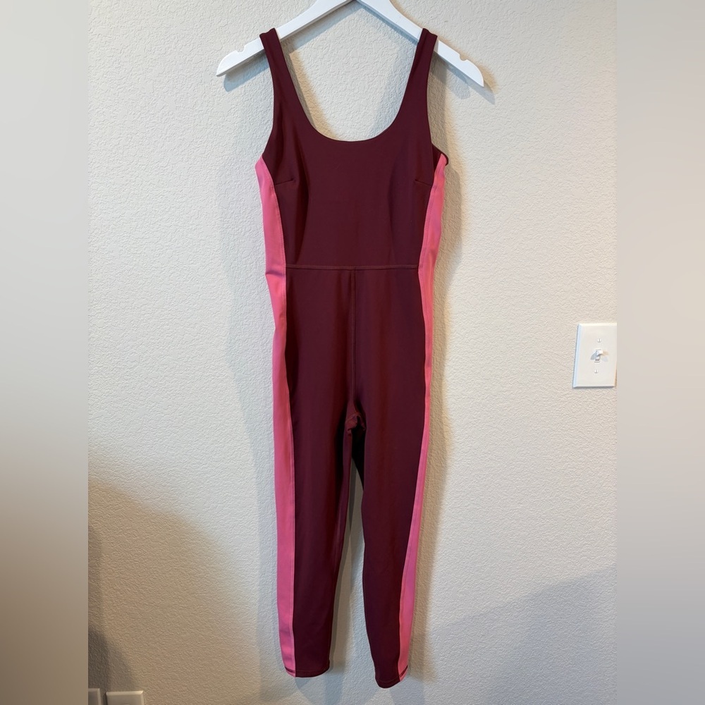 YITTY Women's Burgundy & Pink UltraLuxe Built-In Bra Active Onesie - M